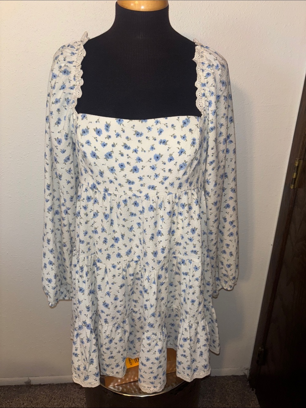 Arula Lace Trimmed Tiered Dress size 0X